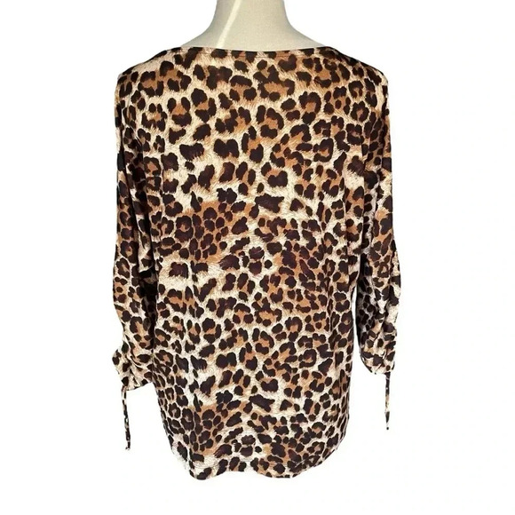 Chico’s Animal Print Cheetah Slit Sleeves Lightweight Sexy Bold Top Women Size M - Picture 3 of 8